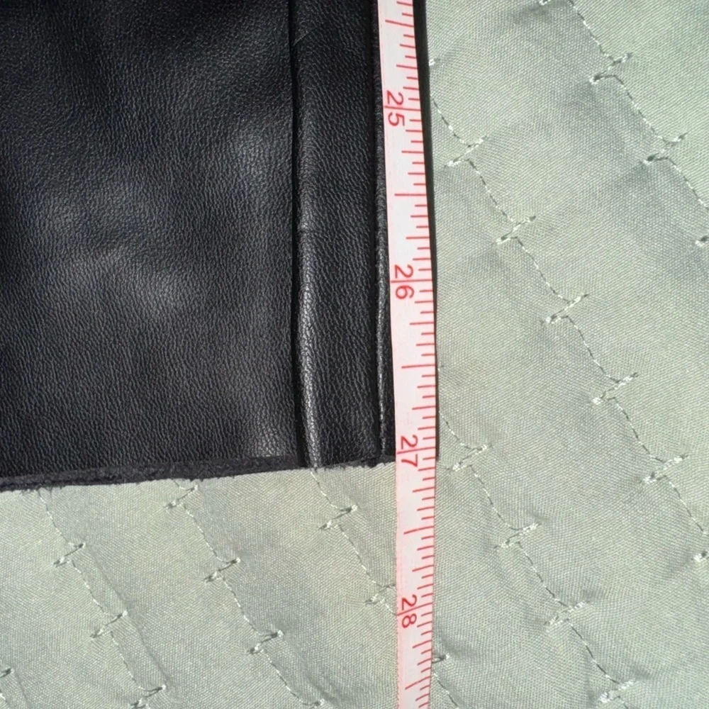 Zara black ankle faux leather pants in EUC  Size S
